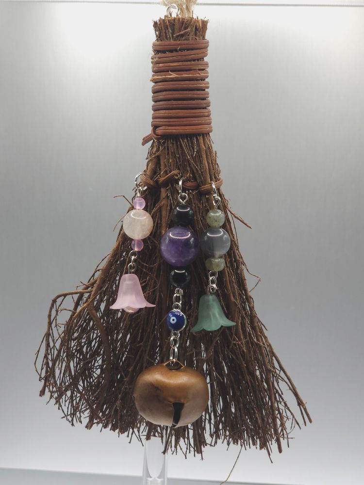 Amethyst bell broom