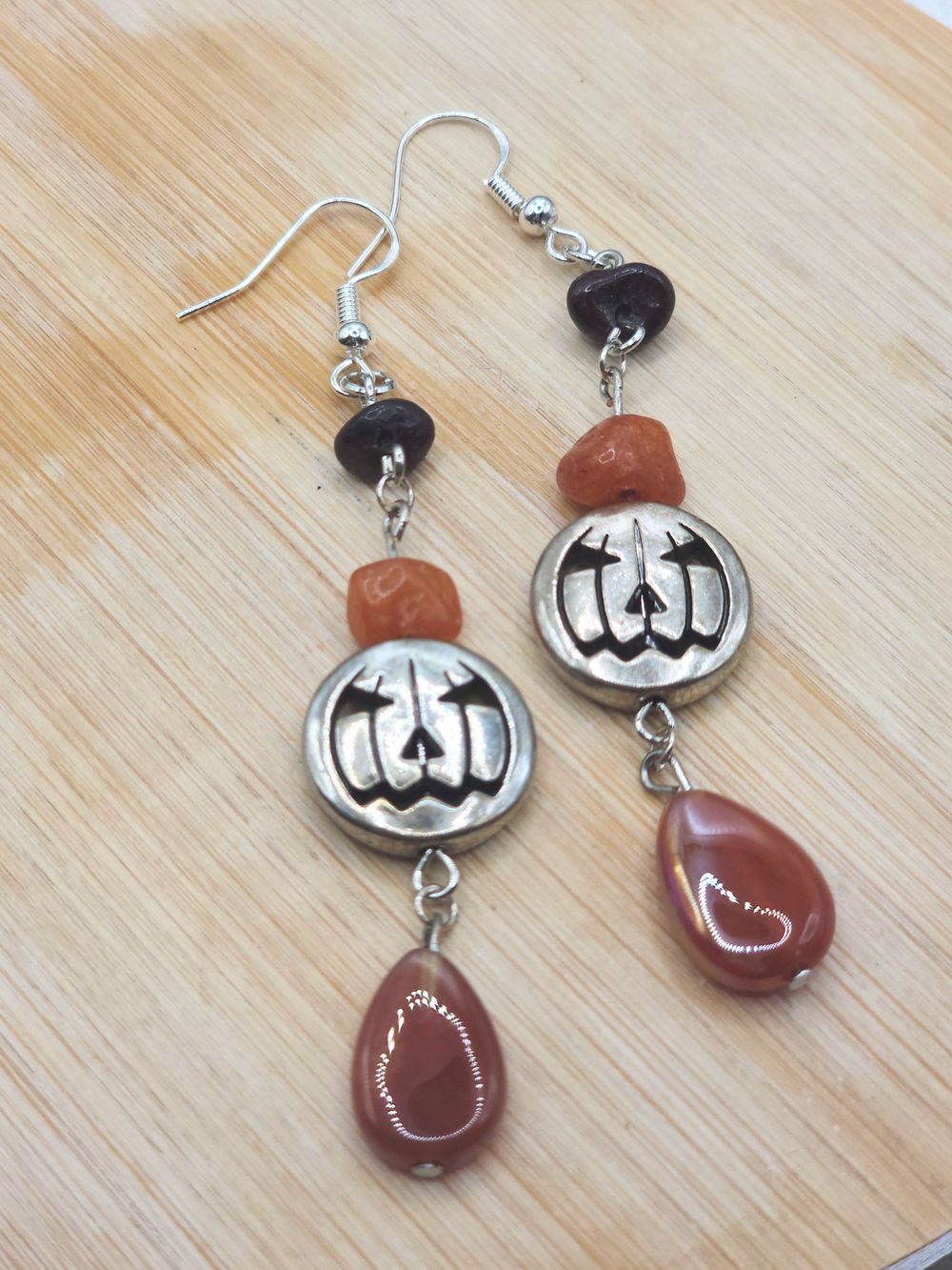 Metal jack o' lantern earrings 